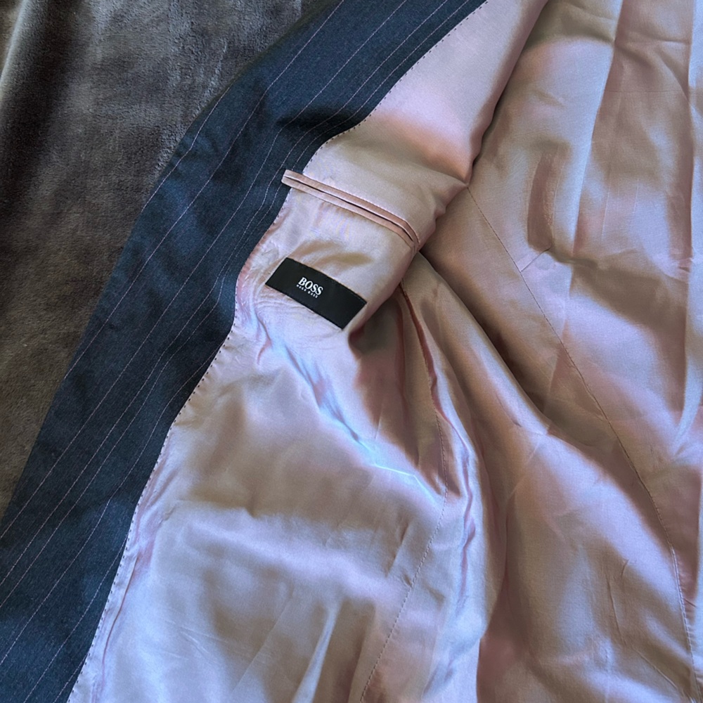 Hugo Boss Black and Pink Suit - Picture 6 of 11